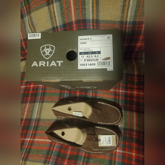 Ariat Ladies Cruiser Floral Embossed Suede Brown Slip On Shoes 10031609 - Picture 6 of 6